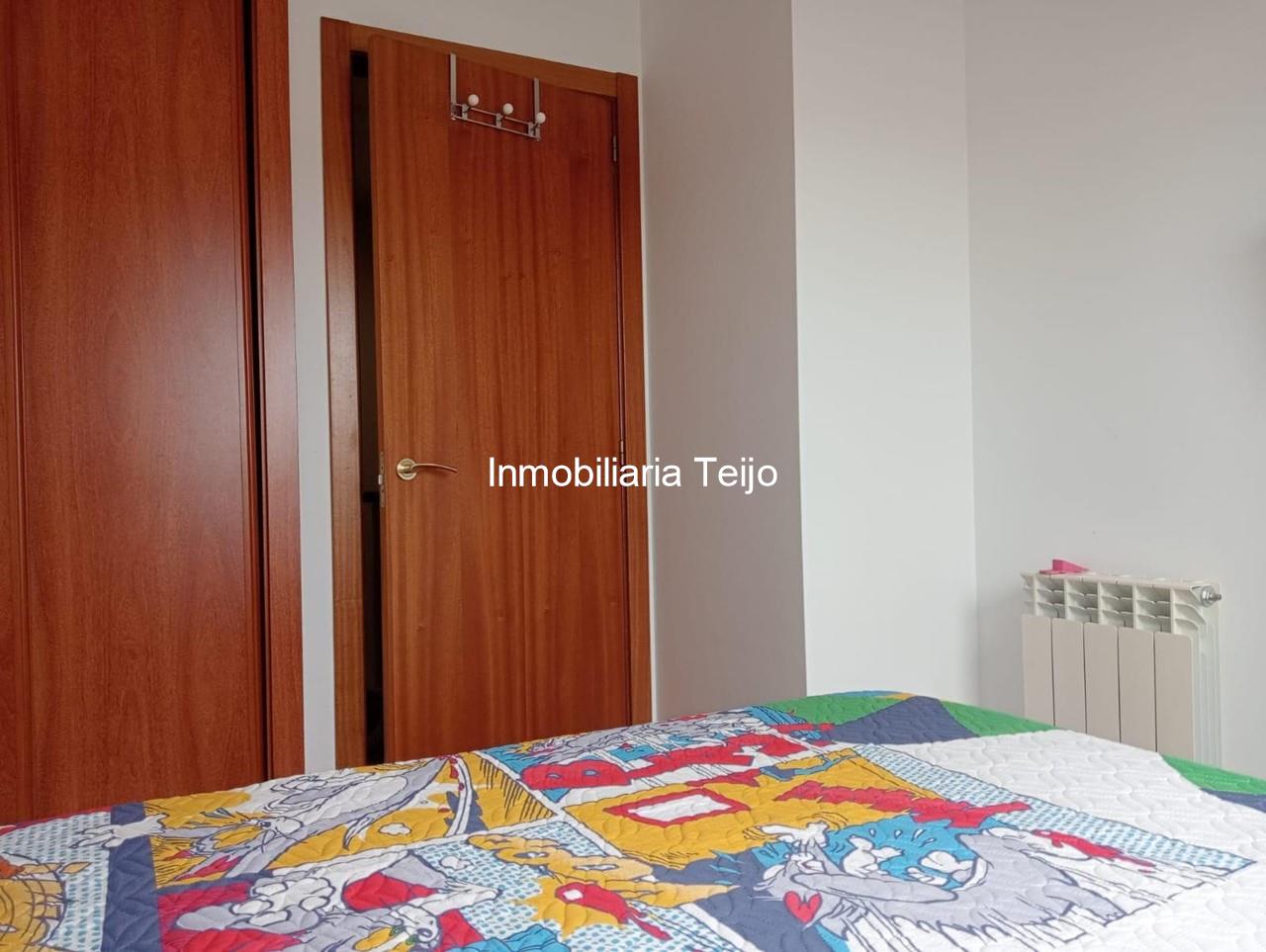 Foto 22 SE VENDE DUPLEX CON ASCENSOR, TRASTERO Y PLAZA DE GARAJE EN FREIXEIRO