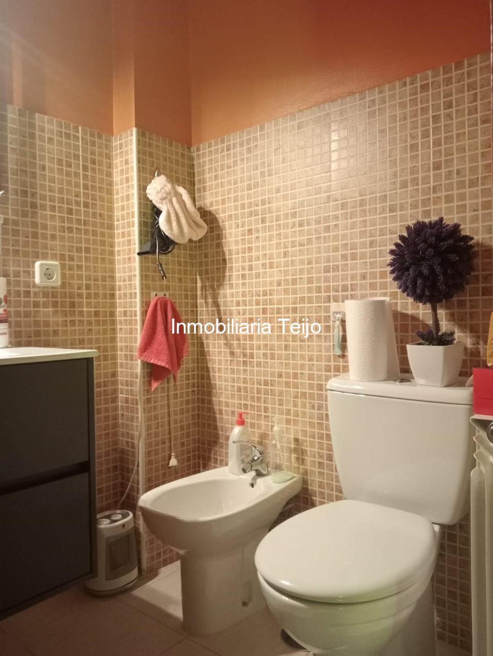 Foto 25 SE VENDE DUPLEX CON ASCENSOR, TRASTERO Y PLAZA DE GARAJE EN FREIXEIRO