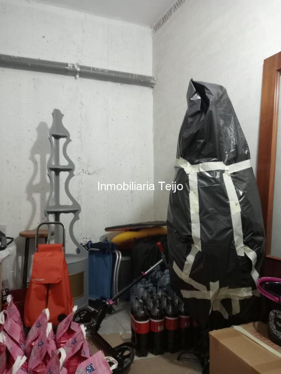 Foto 26 SE VENDE DUPLEX CON ASCENSOR, TRASTERO Y PLAZA DE GARAJE EN FREIXEIRO