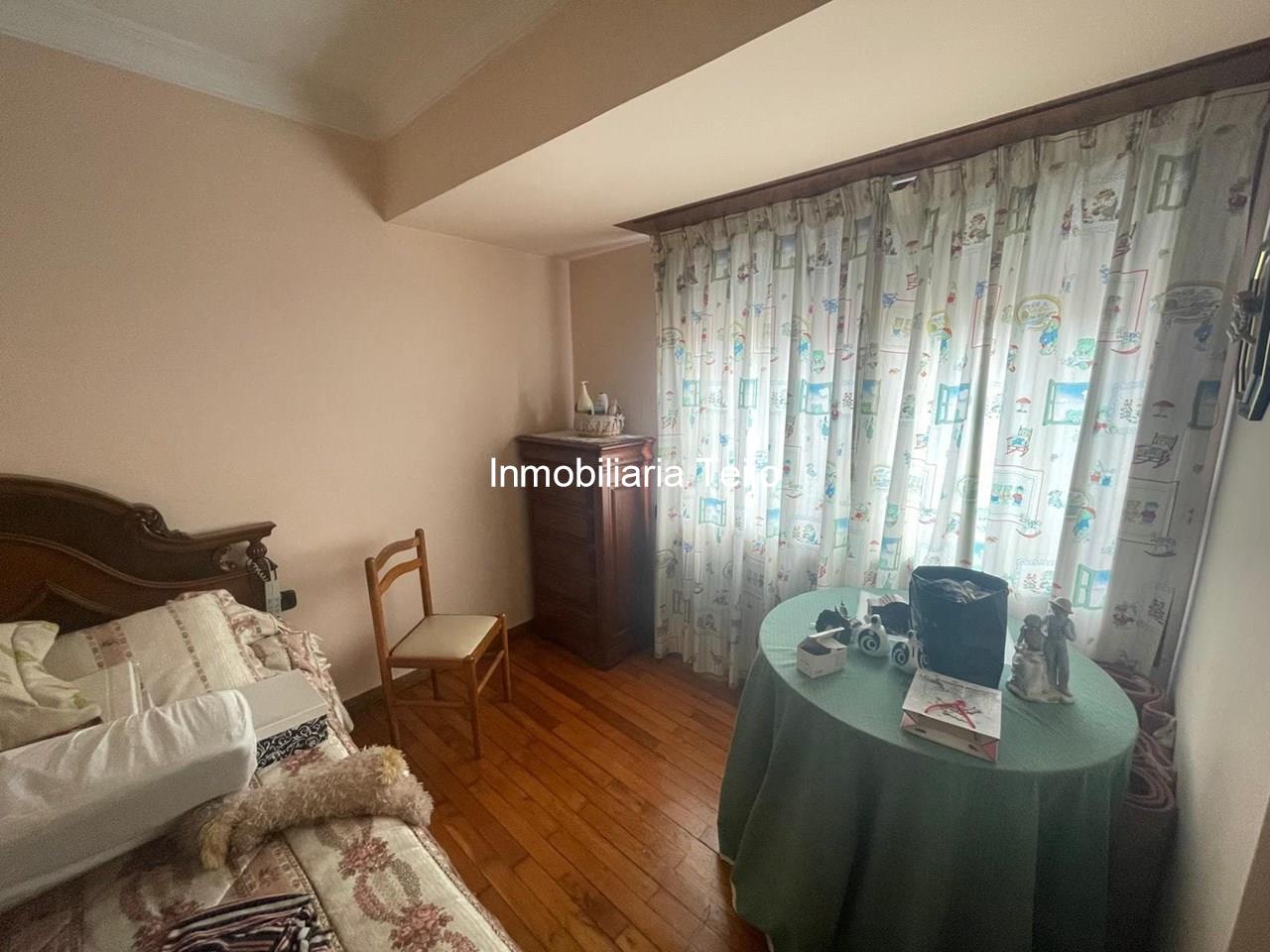 Foto 5 SE VENDE DUPLEX GRANDE Y LUMINOSO CON ASCENSOR 