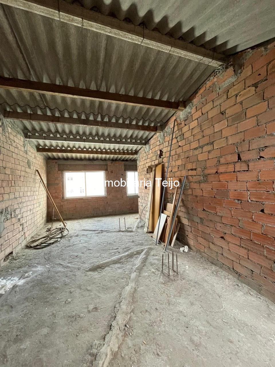 Foto 16 SE VENDE EDIFICIO DE BAJO, 3 PLANTAS Y BAJO CUBIERTA EN A GANDARA