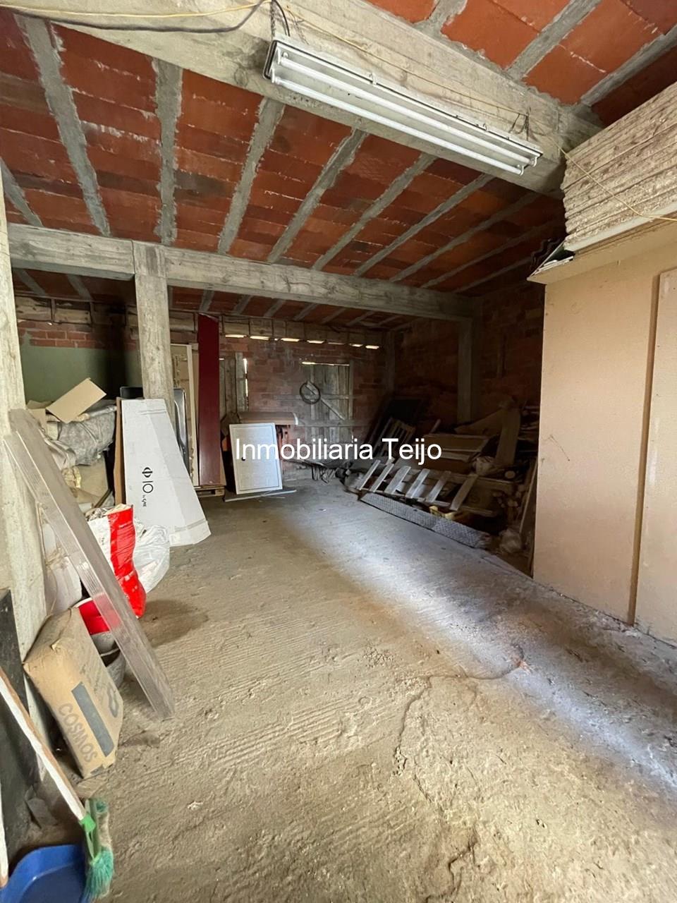 Foto 9 SE VENDE EDIFICIO DE BAJO, 3 PLANTAS Y BAJO CUBIERTA EN A GANDARA