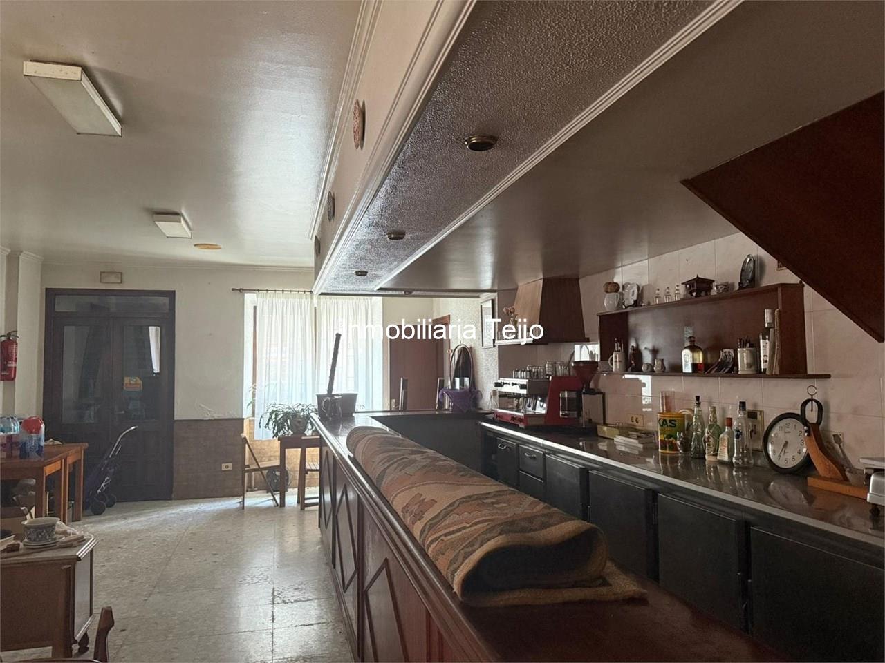 Foto 21 SE VENDE EDIFICIO DE PIEDRA CON BAJO COMERCIAL, VIVIENDA Y BAJO CUBIERTA DIÁFANO EN ESTEIRO