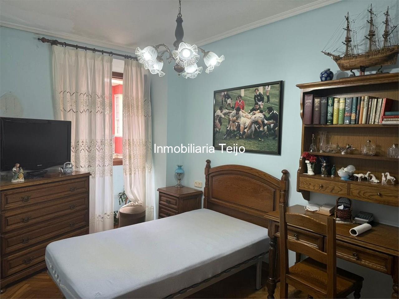 Foto 9 SE VENDE EDIFICIO DE PIEDRA CON BAJO COMERCIAL, VIVIENDA Y BAJO CUBIERTA DIÁFANO EN ESTEIRO