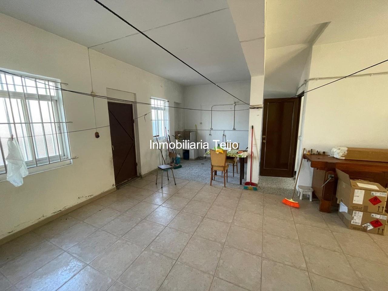 Foto 18 SE VENDE EDIFICIO EN JOANE