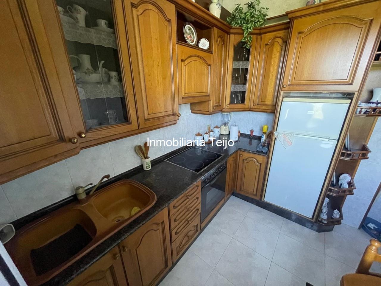 Foto 2 SE VENDE EDIFICIO EN JOANE