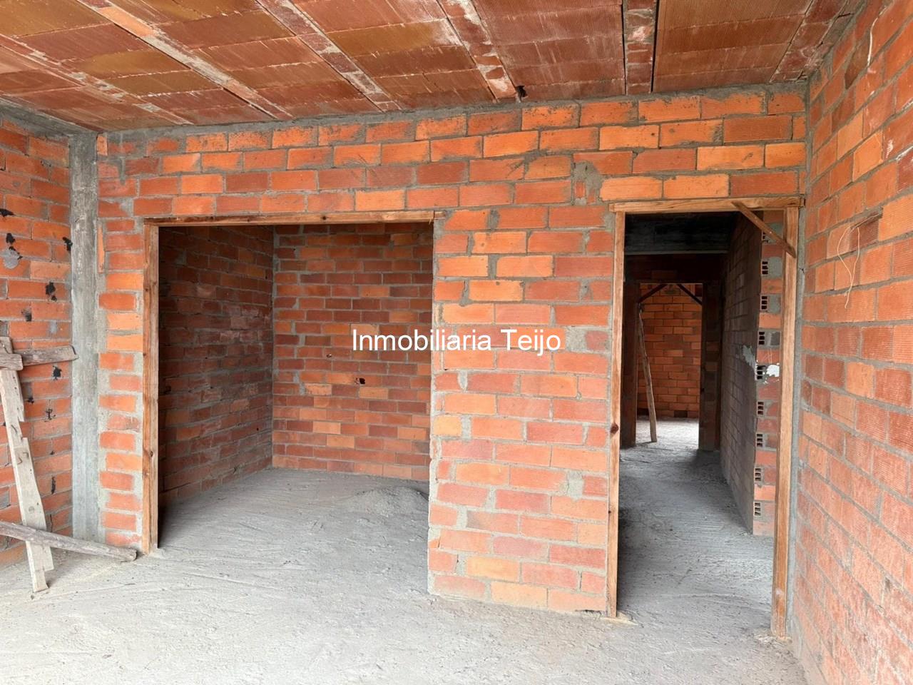 Foto 2 SE VENDE EDIFICIO EN LA FAISCA