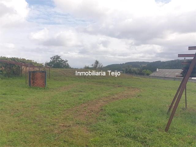 SE VENDE FINCA URBANIZABLE EN VALÓN - Ferrol