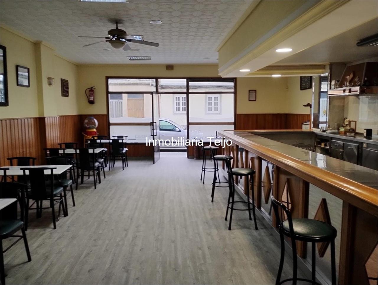 Foto 4 SE VENDE LOCAL COMERCIAL ACONDICIONADO COMO BAR EN FAJARDO