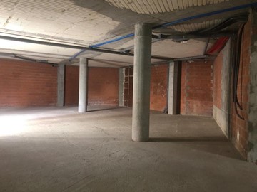 SE VENDE LOCAL EN CATABOIS - Ferrol