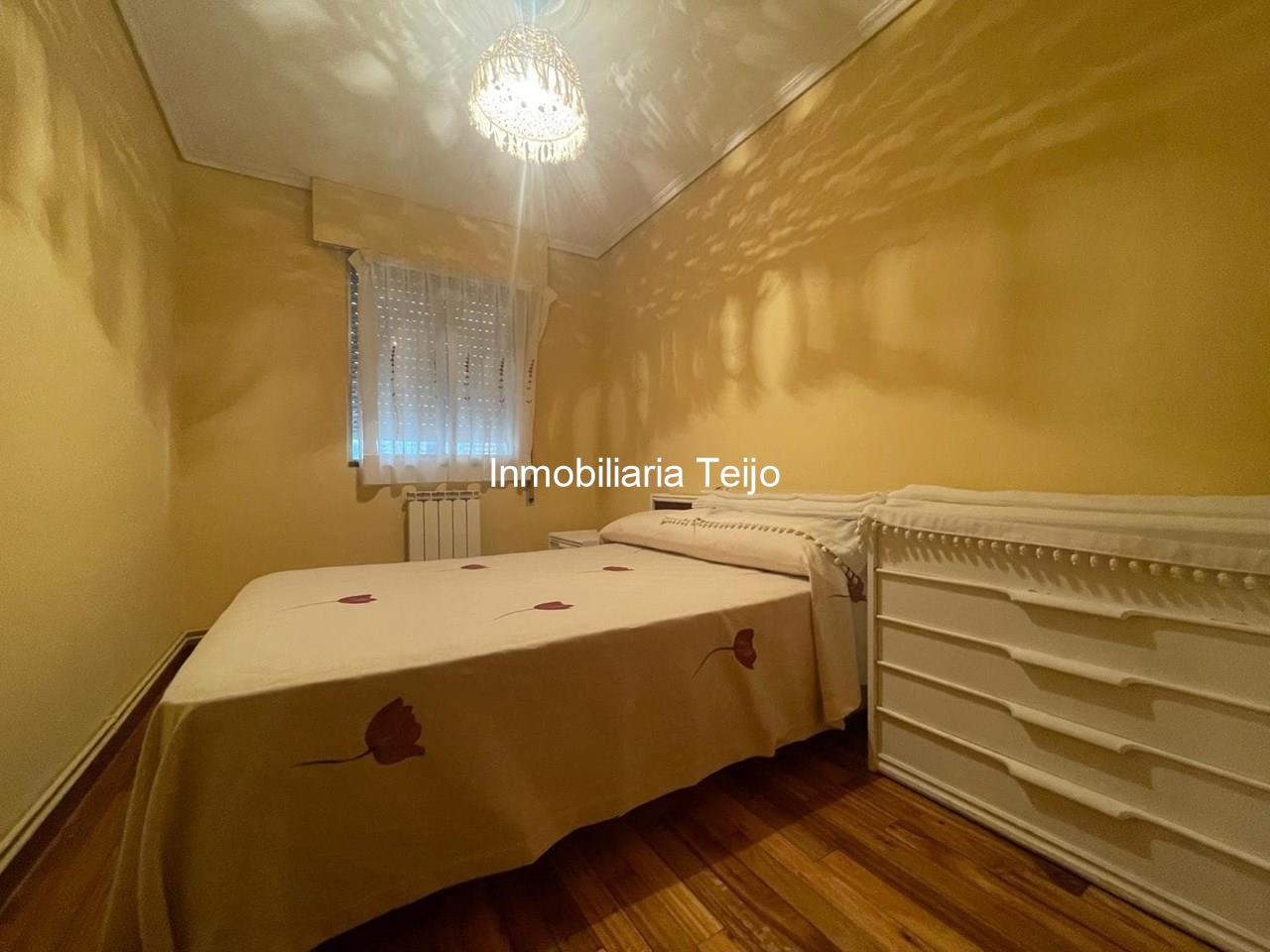 Foto 14 SE VENDE PISO AMPLIO CON ASCENSOR, CALEFACCIÓN Y TERRAZA CUBIERTA DE 30 M2 EN ENSANCHE A