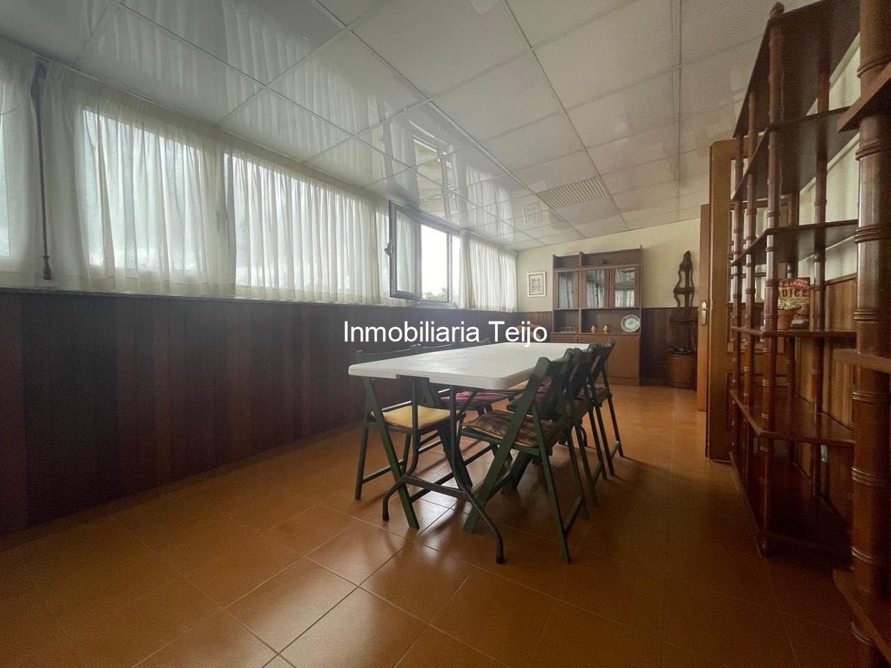 Foto 6 SE VENDE PISO AMPLIO CON ASCENSOR, CALEFACCIÓN Y TERRAZA CUBIERTA DE 30 M2 EN ENSANCHE A