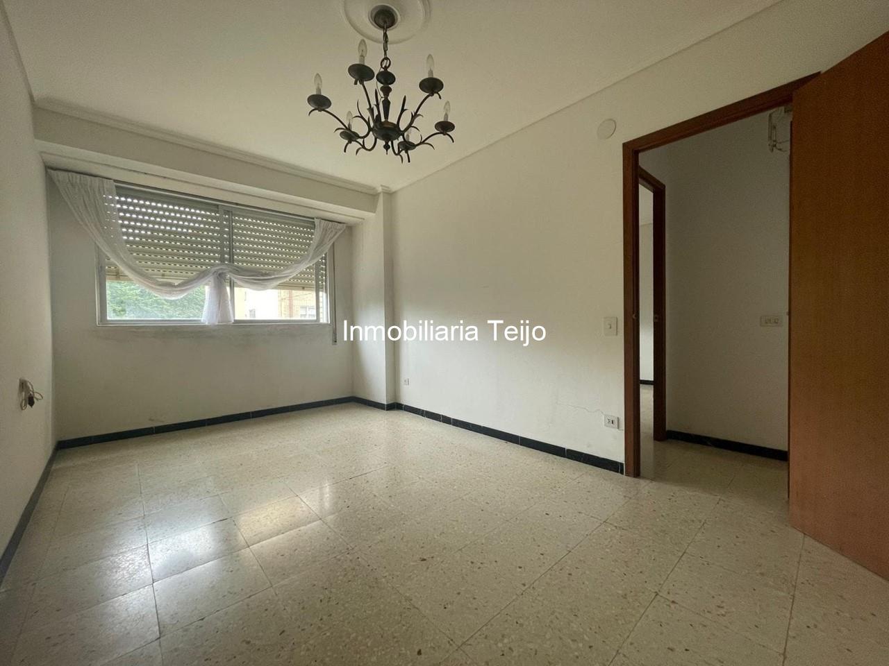 Foto 17 SE VENDE PISO AMPLIO CON ASCENSOR Y TRASTERO EN CANIDO