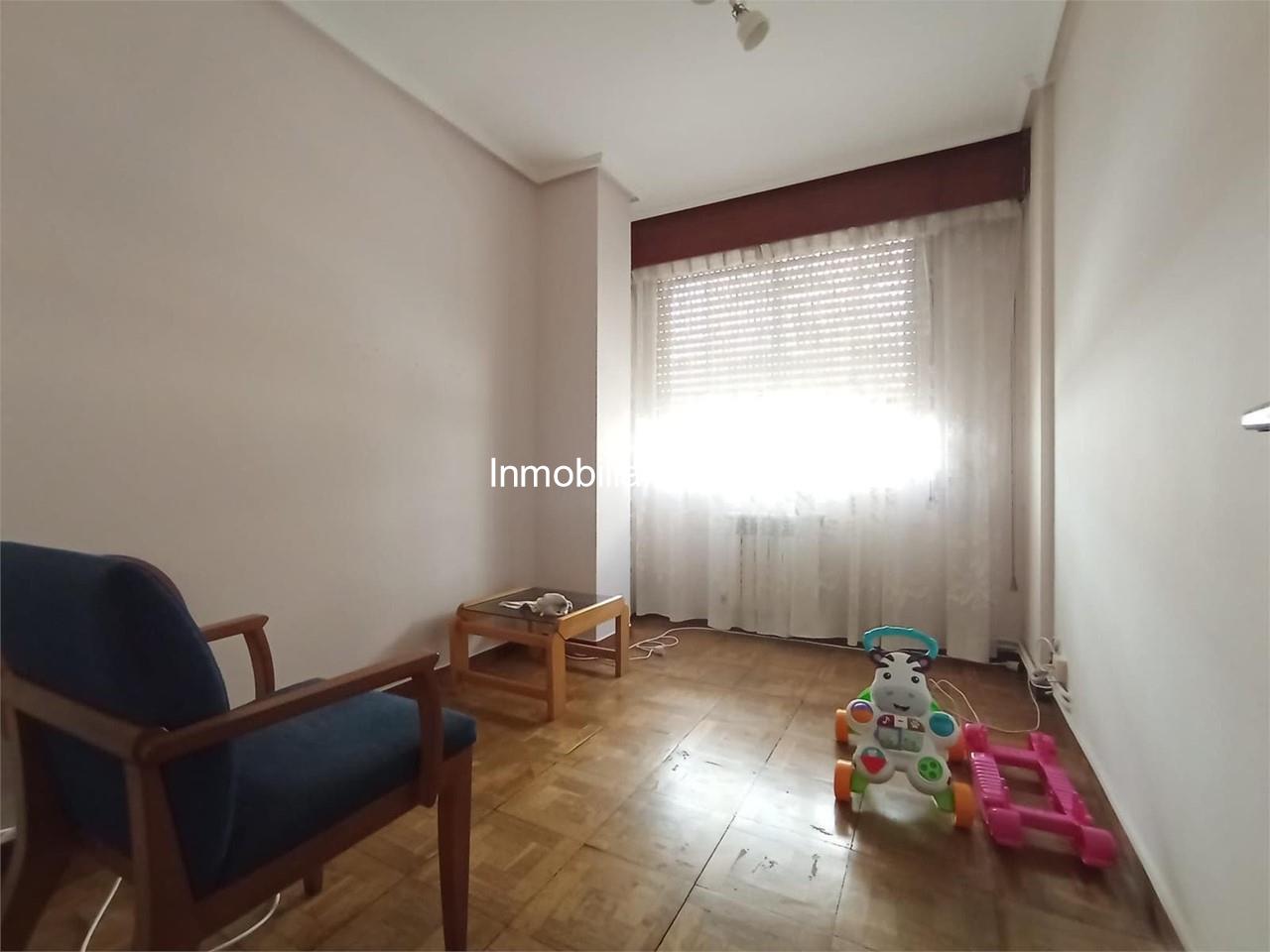 Foto 12 SE VENDE PISO AMPLIO CON BALCÓN EN PLAZA DE ESPAÑA