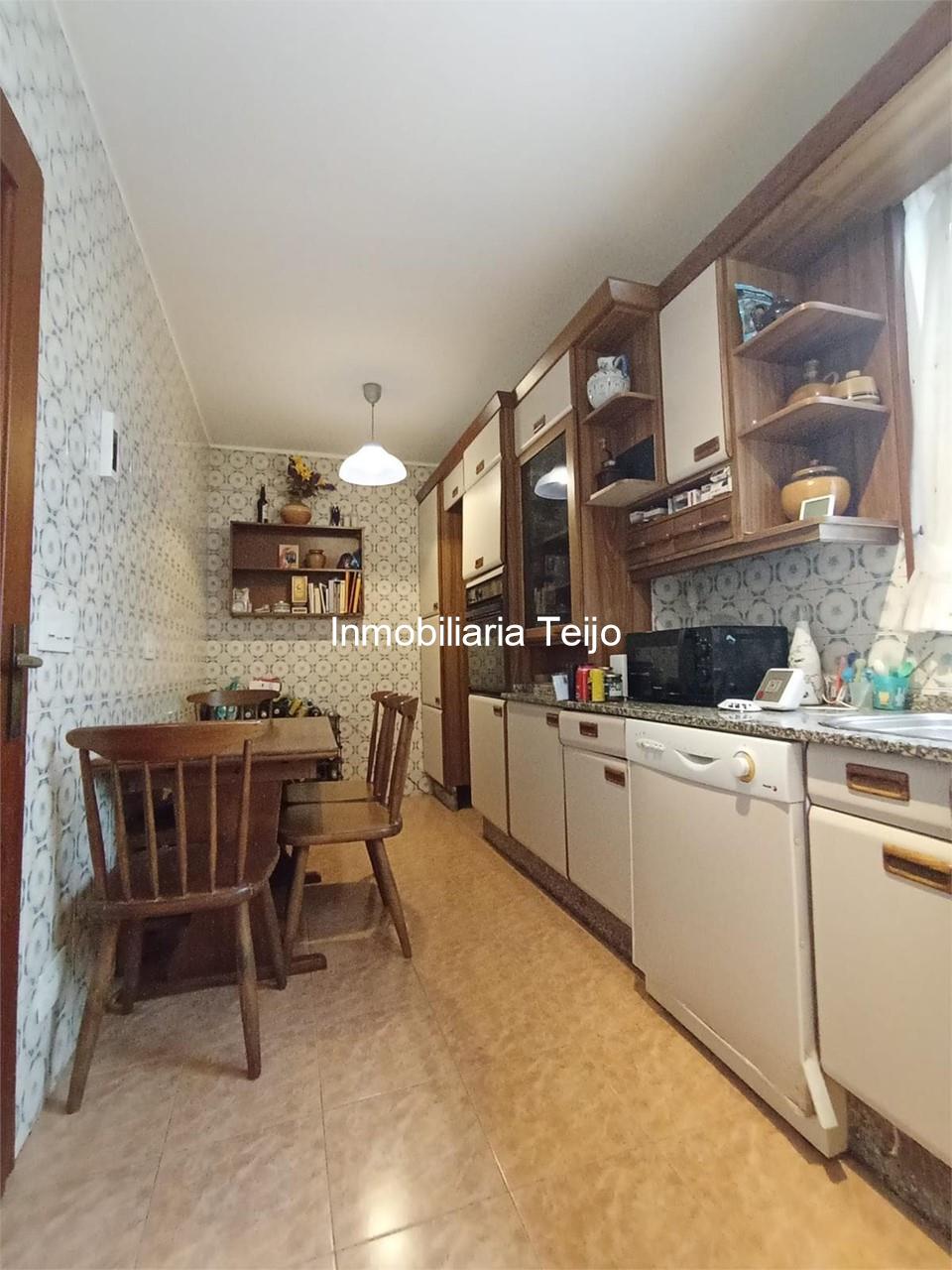 Foto 2 SE VENDE PISO AMPLIO CON BALCÓN EN PLAZA DE ESPAÑA