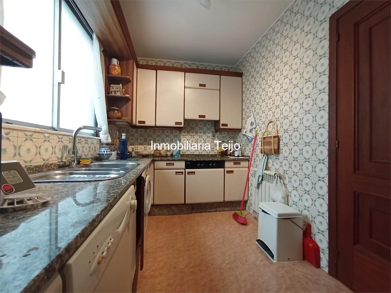 Foto 3 SE VENDE PISO AMPLIO CON BALCÓN EN PLAZA DE ESPAÑA