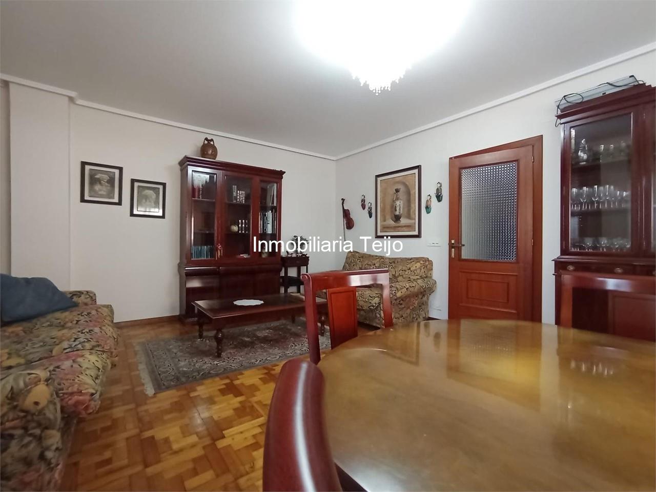 Foto 4 SE VENDE PISO AMPLIO CON BALCÓN EN PLAZA DE ESPAÑA
