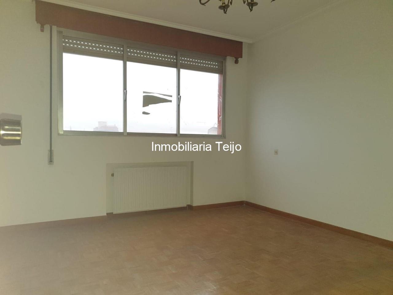 Foto 7 SE VENDE PISO AMPLIO CON CALEFACCIÓN Y ASCENSOR EN EL INFERNIÑO