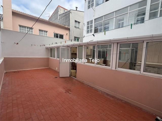 SE VENDE PISO AMPLIO CON GARAJE DE 150 M2 Y TRASTERO - Narón
