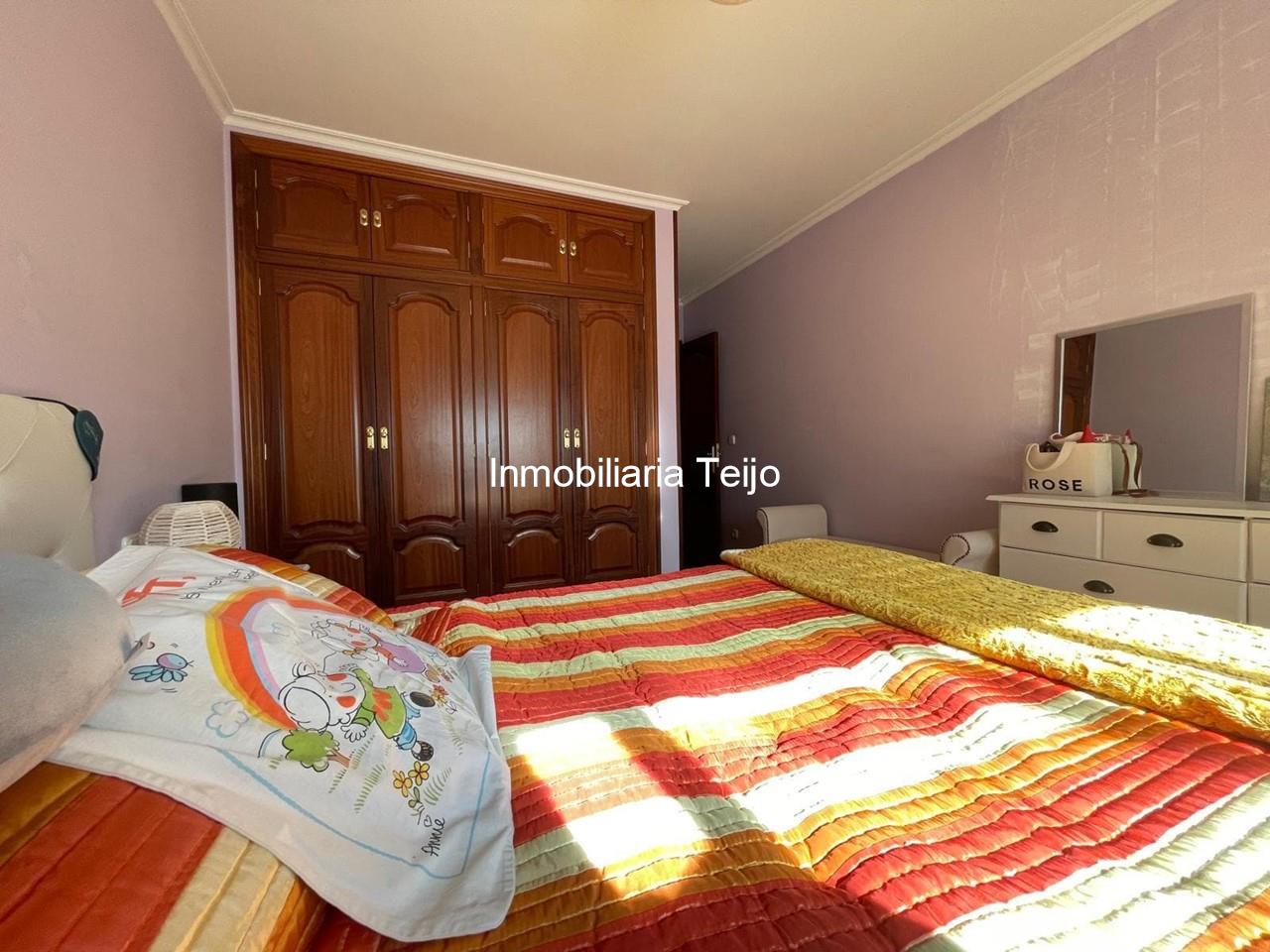 Foto 11 SE VENDE PISO AMPLIO CON GARAJE, TRASTERO Y ASCENSOR EN EL ALTO DEL CASTAÑO