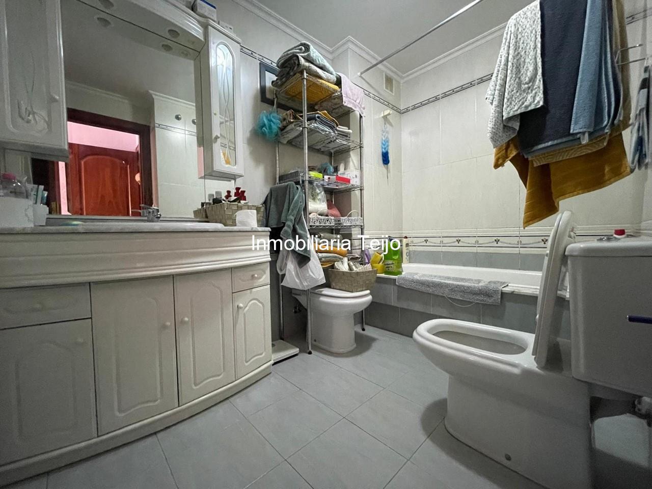 Foto 12 SE VENDE PISO AMPLIO CON GARAJE, TRASTERO Y ASCENSOR EN EL ALTO DEL CASTAÑO