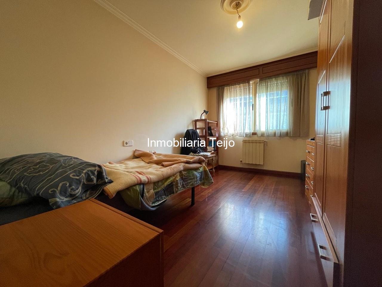 Foto 13 SE VENDE PISO AMPLIO CON GARAJE, TRASTERO Y ASCENSOR EN EL ALTO DEL CASTAÑO