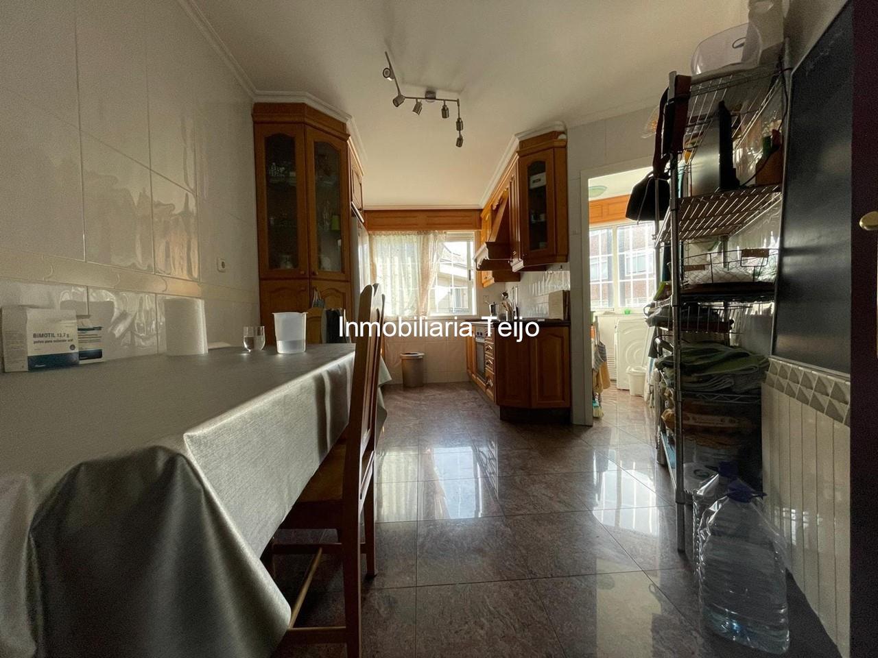 Foto 3 SE VENDE PISO AMPLIO CON GARAJE, TRASTERO Y ASCENSOR EN EL ALTO DEL CASTAÑO