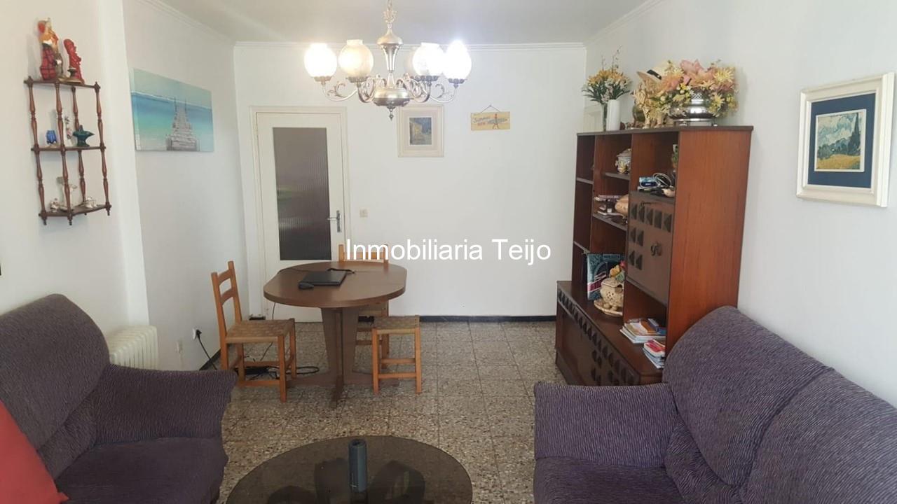 Foto 7 SE VENDE PISO AMPLIO CON TRES BALCONES EN CARANZA