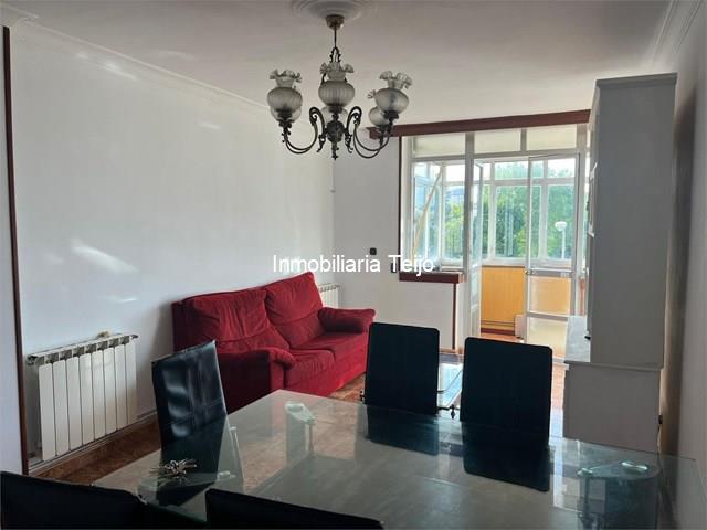 SE VENDE PISO AMPLIO EN CARANZA - Ferrol