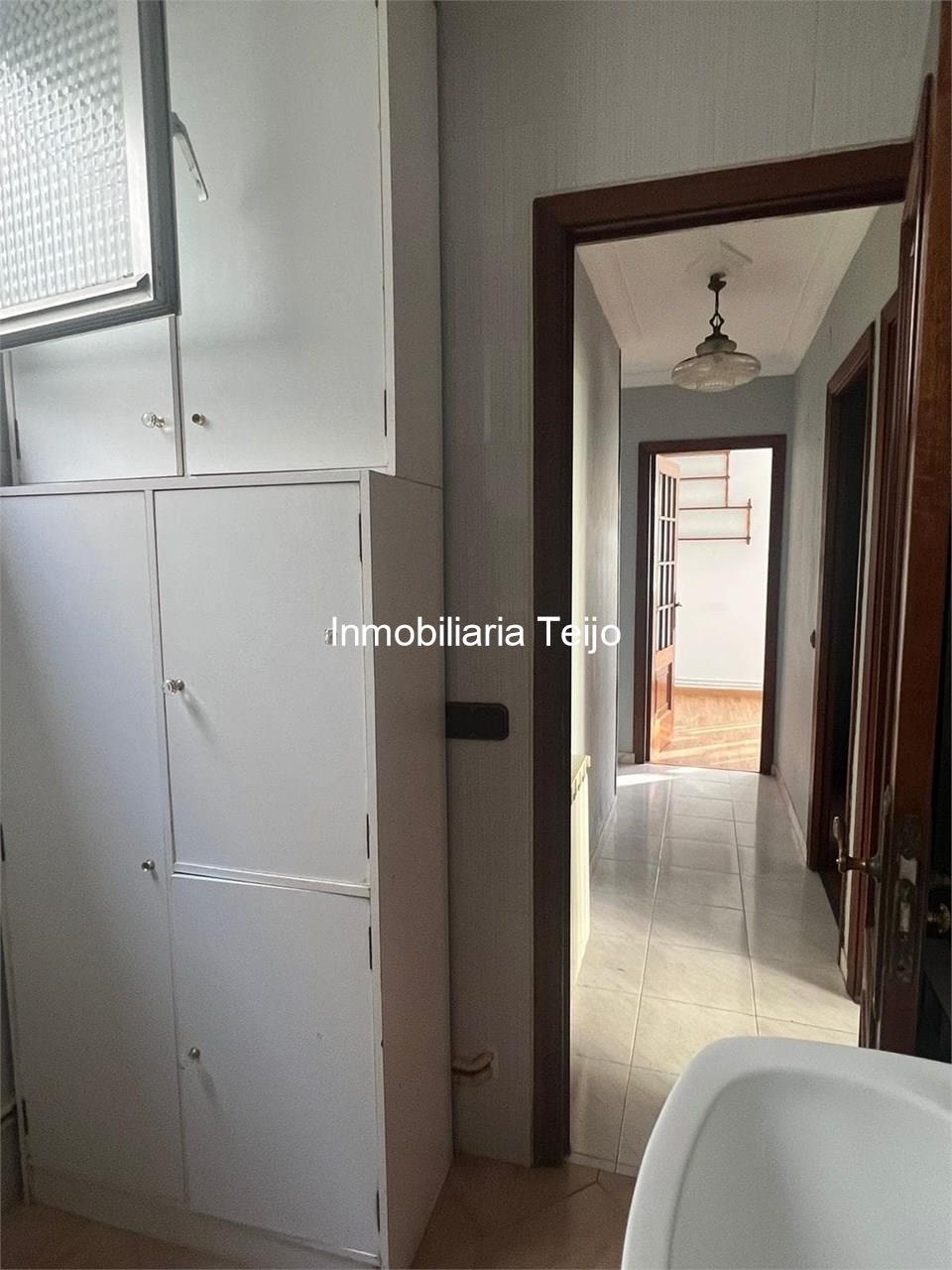 Foto 20 SE VENDE PISO AMPLIO EN CARANZA