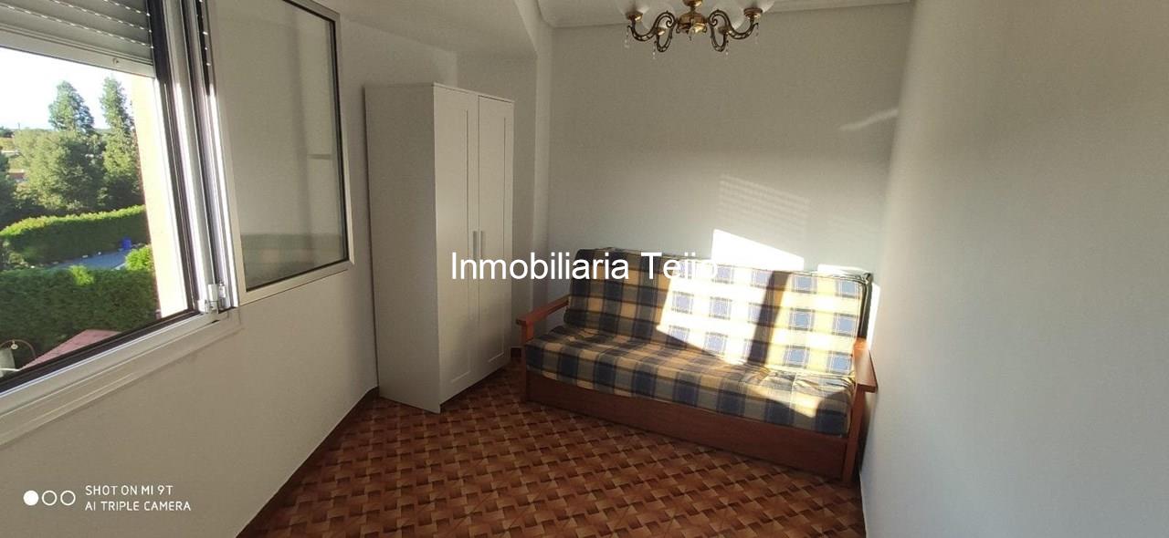 Foto 14 SE VENDE PISO AMPLIO EN LA ZONA DE PIÑEIROS