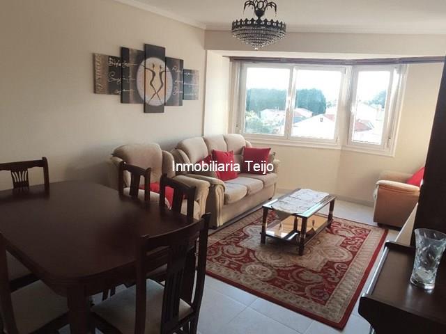 SE VENDE PISO AMPLIO EN LA ZONA DE PIÑEIROS - Narón