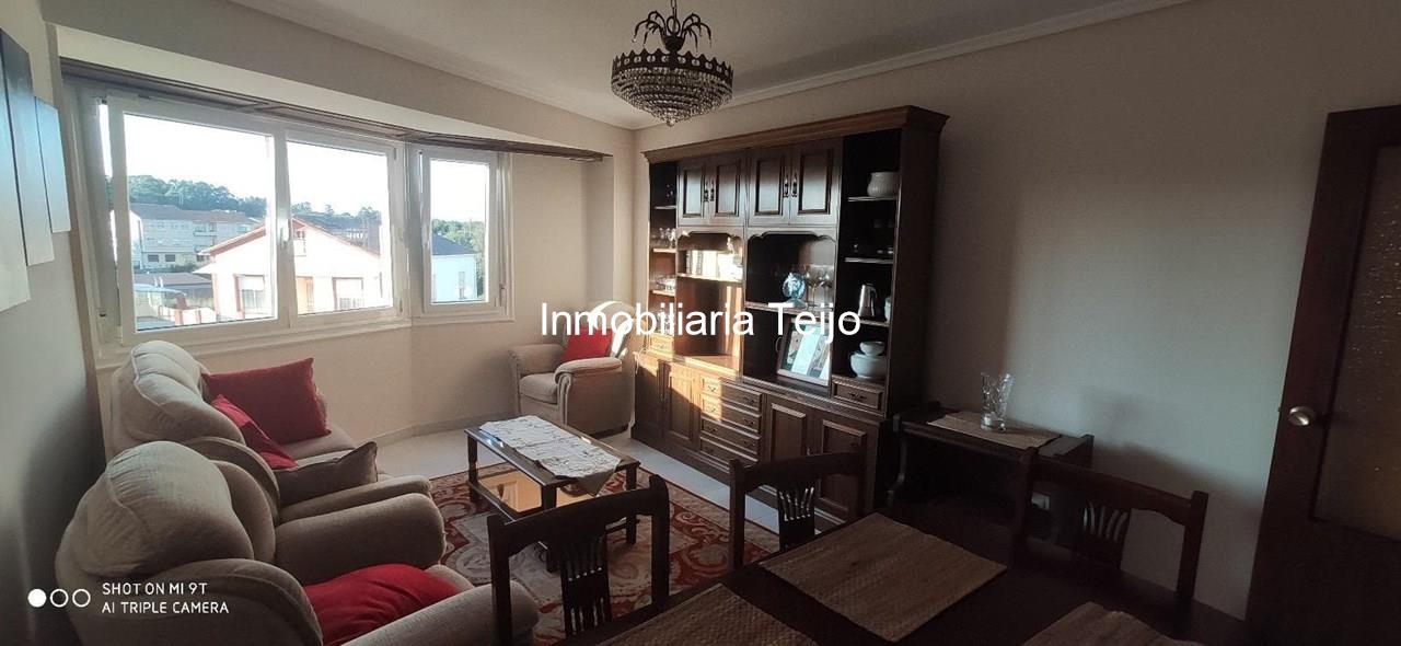 Foto 2 SE VENDE PISO AMPLIO EN LA ZONA DE PIÑEIROS