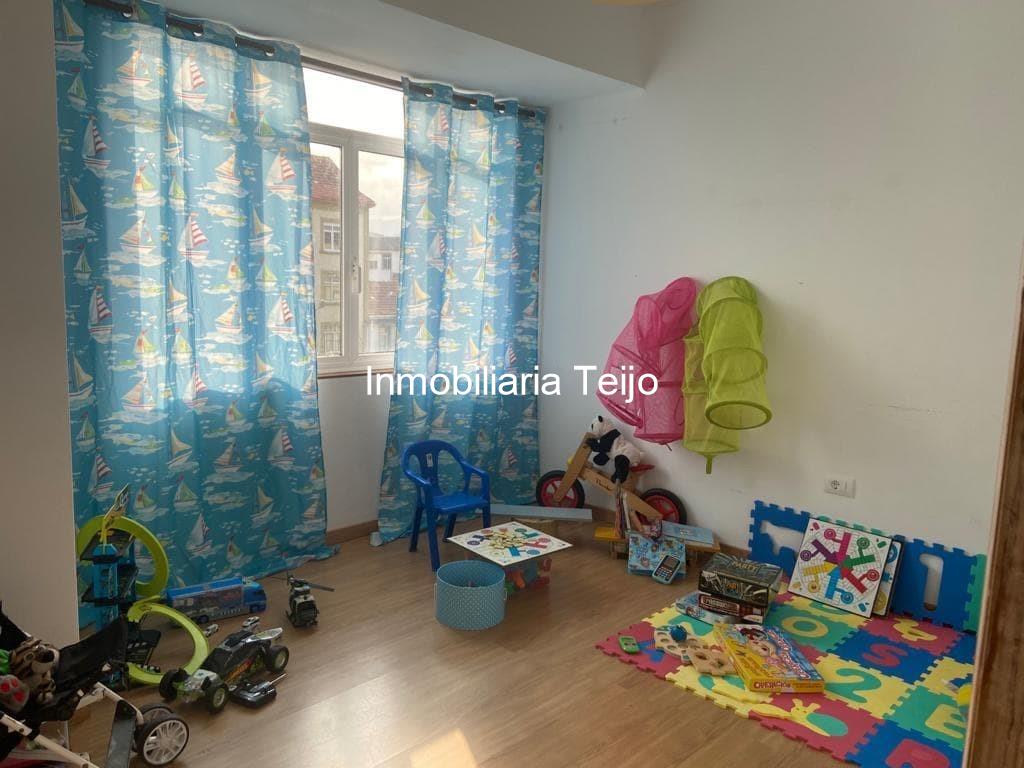 Foto 3 SE VENDE PISO AMPLIO EN XUBIA