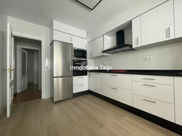 SE VENDE PISO AMPLIO REFORMADO A ESTRENAR EN FAJARDO. ASCENSOR. - Ferrol