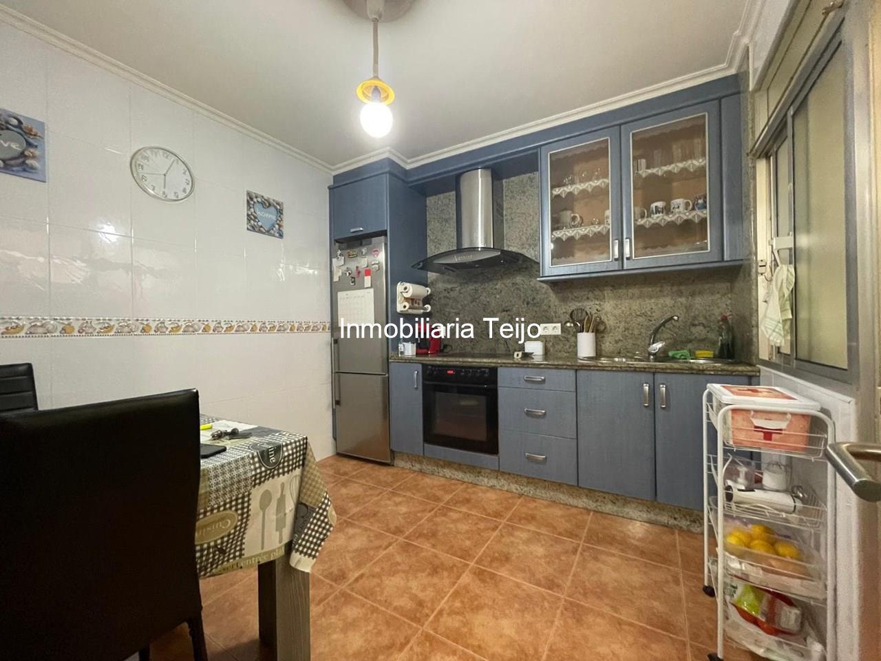 Foto 3 SE VENDE PISO AMPLIO REFORMADO CON TERRAZA Y TRASTERO