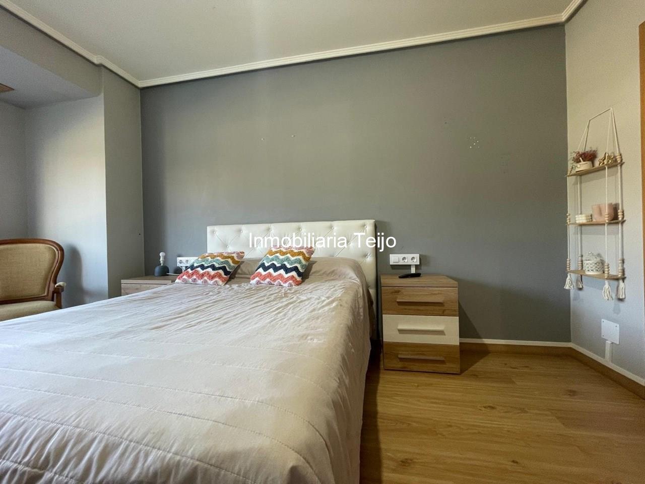 Foto 6 SE VENDE PISO AMPLIO REFORMADO CON TERRAZA Y TRASTERO