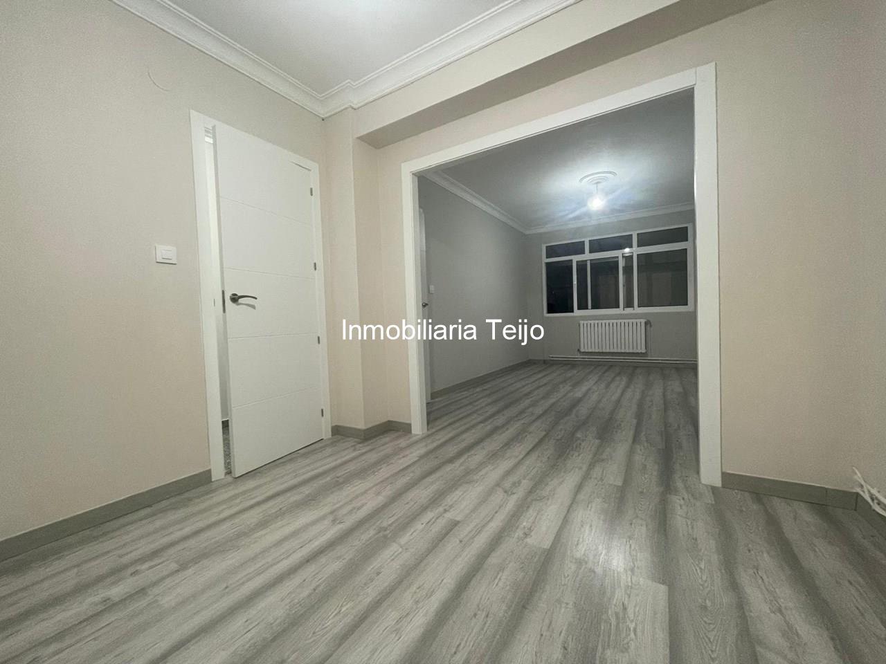 Foto 10 SE VENDE PISO AMPLIO REFORMADO GARAJE DE 150 M2, TRASTERO Y 2 TERRAZAS