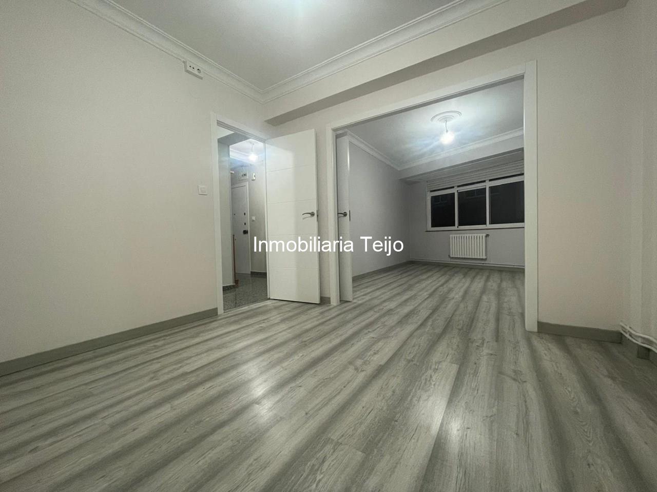 Foto 14 SE VENDE PISO AMPLIO REFORMADO GARAJE DE 150 M2, TRASTERO Y 2 TERRAZAS