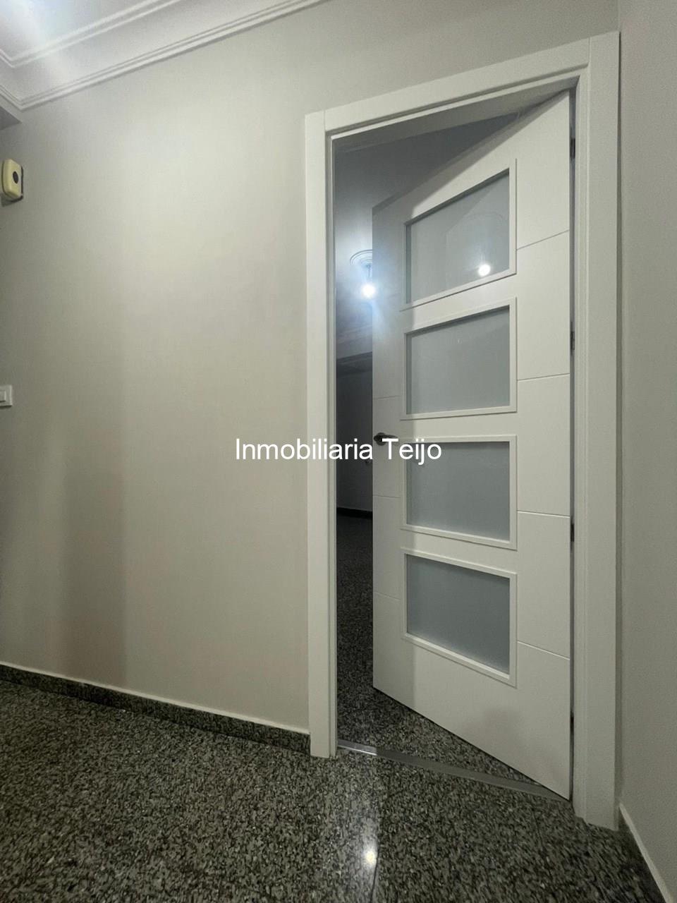 Foto 16 SE VENDE PISO AMPLIO REFORMADO GARAJE DE 150 M2, TRASTERO Y 2 TERRAZAS