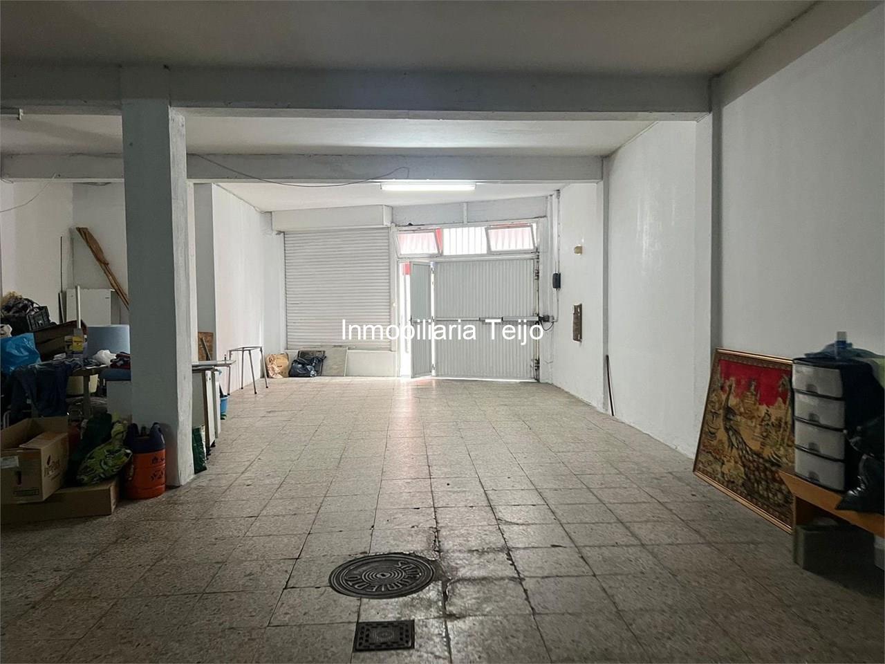 Foto 26 SE VENDE PISO AMPLIO REFORMADO GARAJE DE 150 M2, TRASTERO Y 2 TERRAZAS