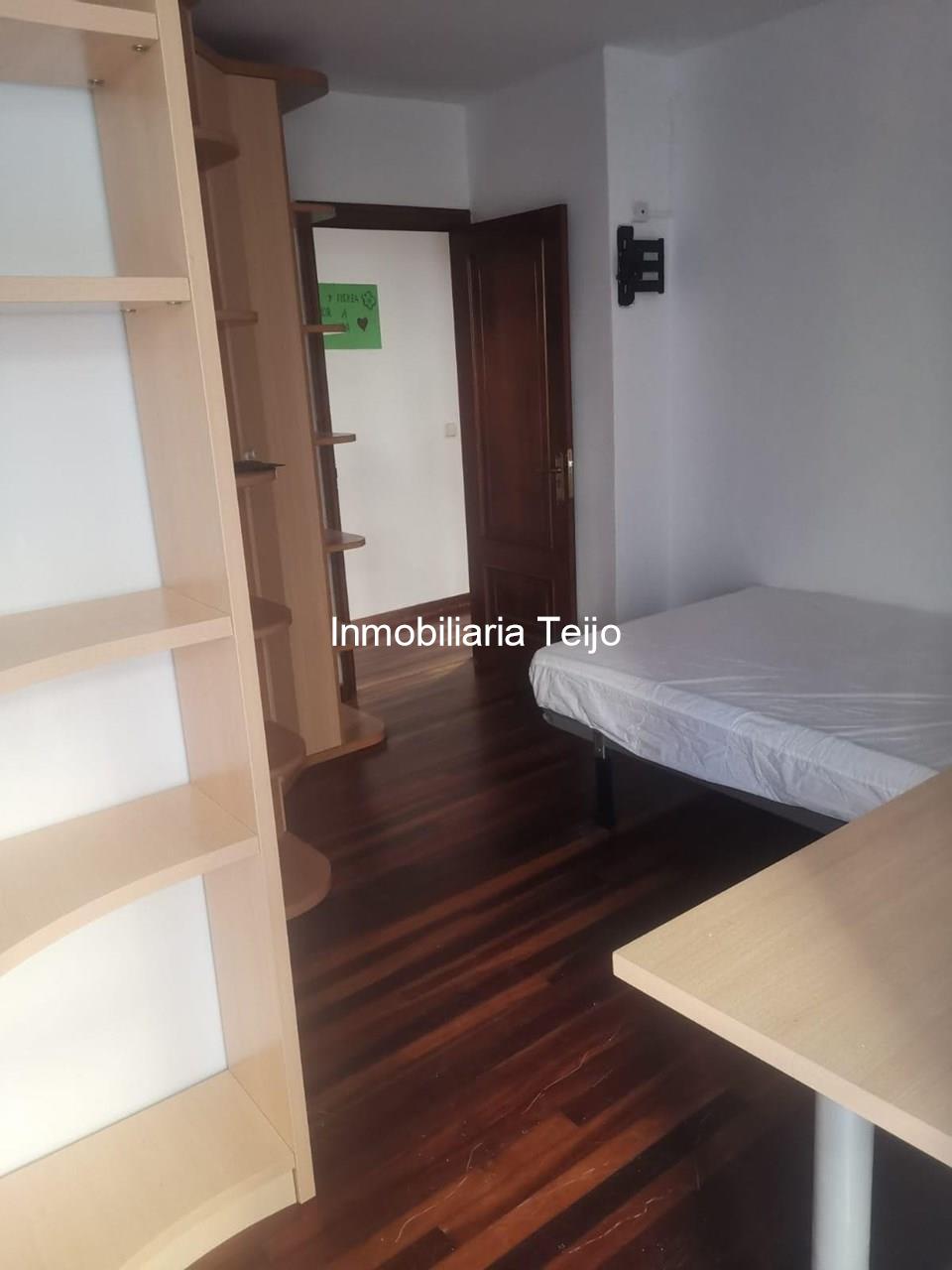 Foto 11 SE VENDE PISO AMPLIO Y LUMINOSO EN CARANZA
