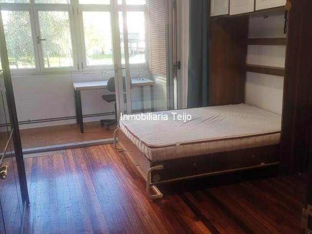 SE VENDE PISO AMPLIO Y LUMINOSO EN CARANZA - Ferrol