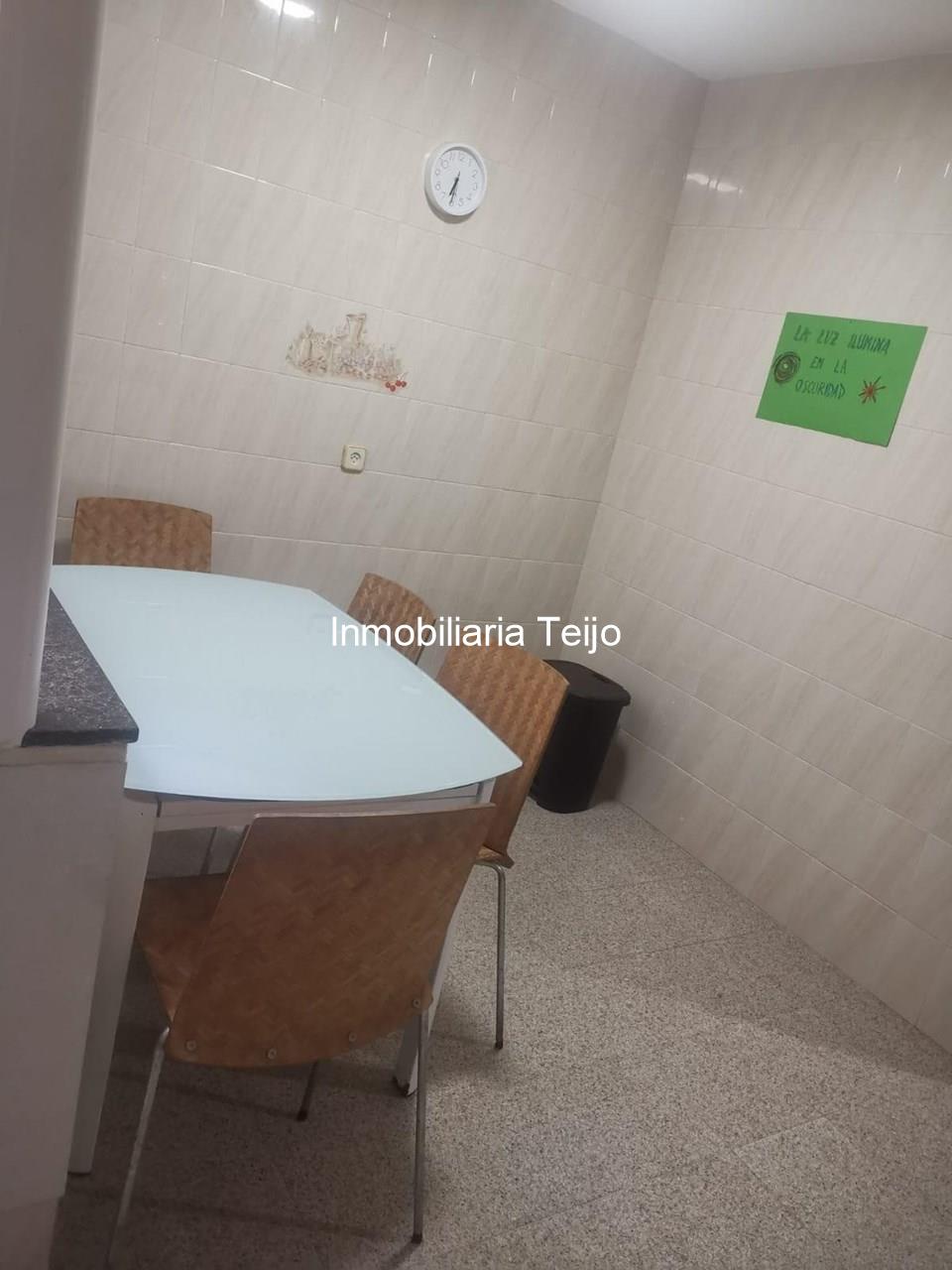 Foto 5 SE VENDE PISO AMPLIO Y LUMINOSO EN CARANZA