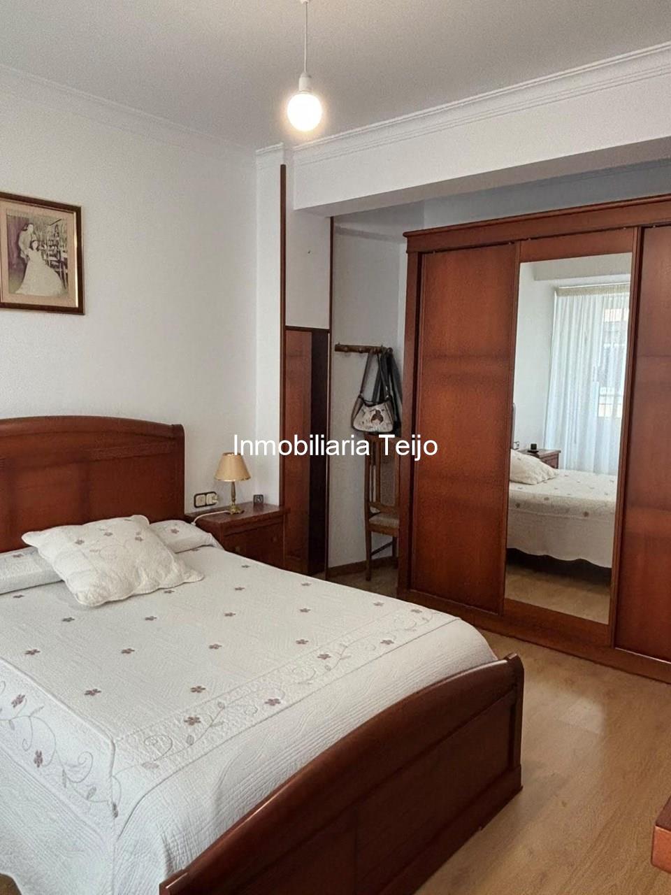 Foto 2 SE VENDE PISO AMPLIO Y REFORMADO EN SANTA CECILIA