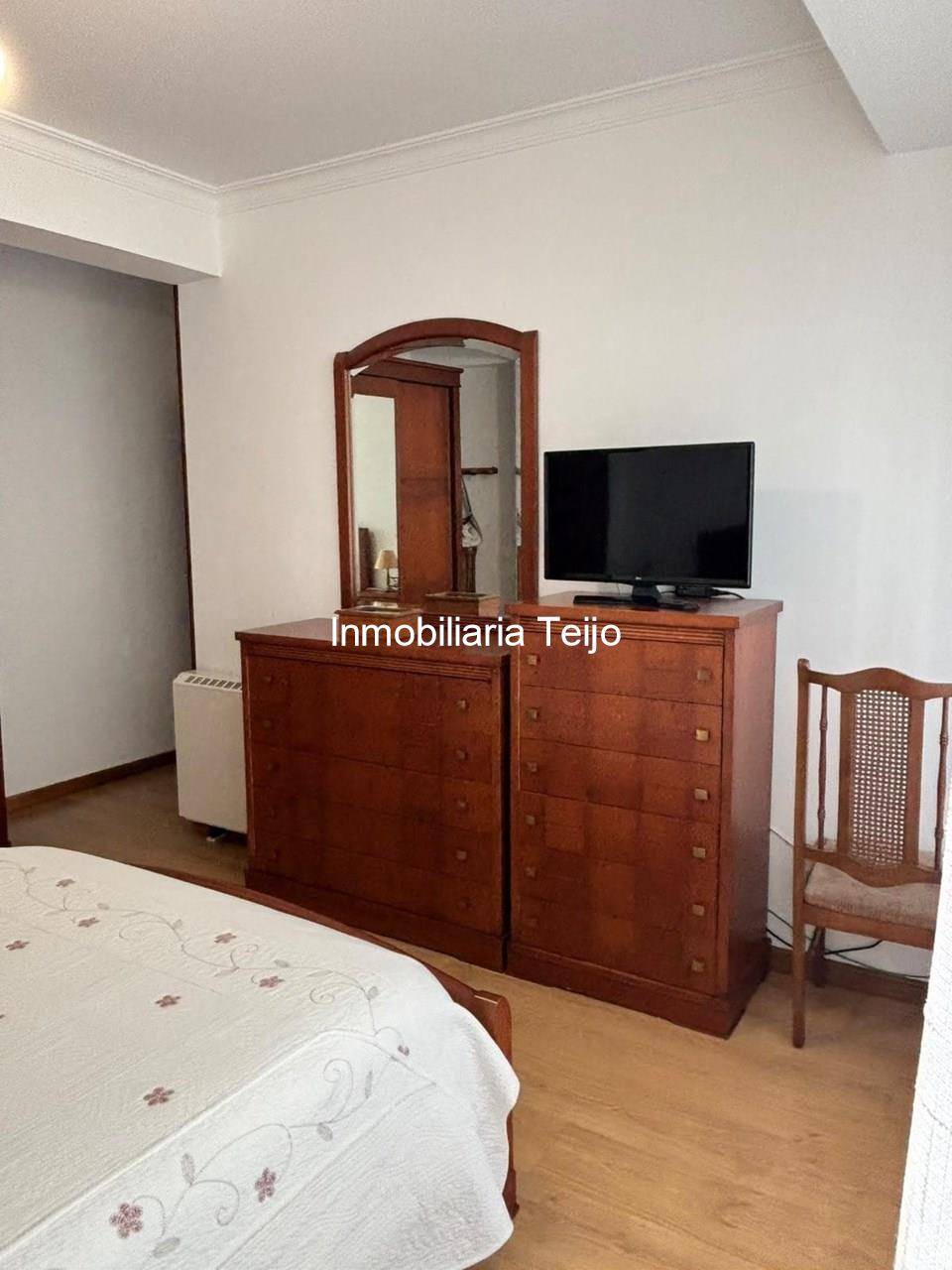 Foto 3 SE VENDE PISO AMPLIO Y REFORMADO EN SANTA CECILIA