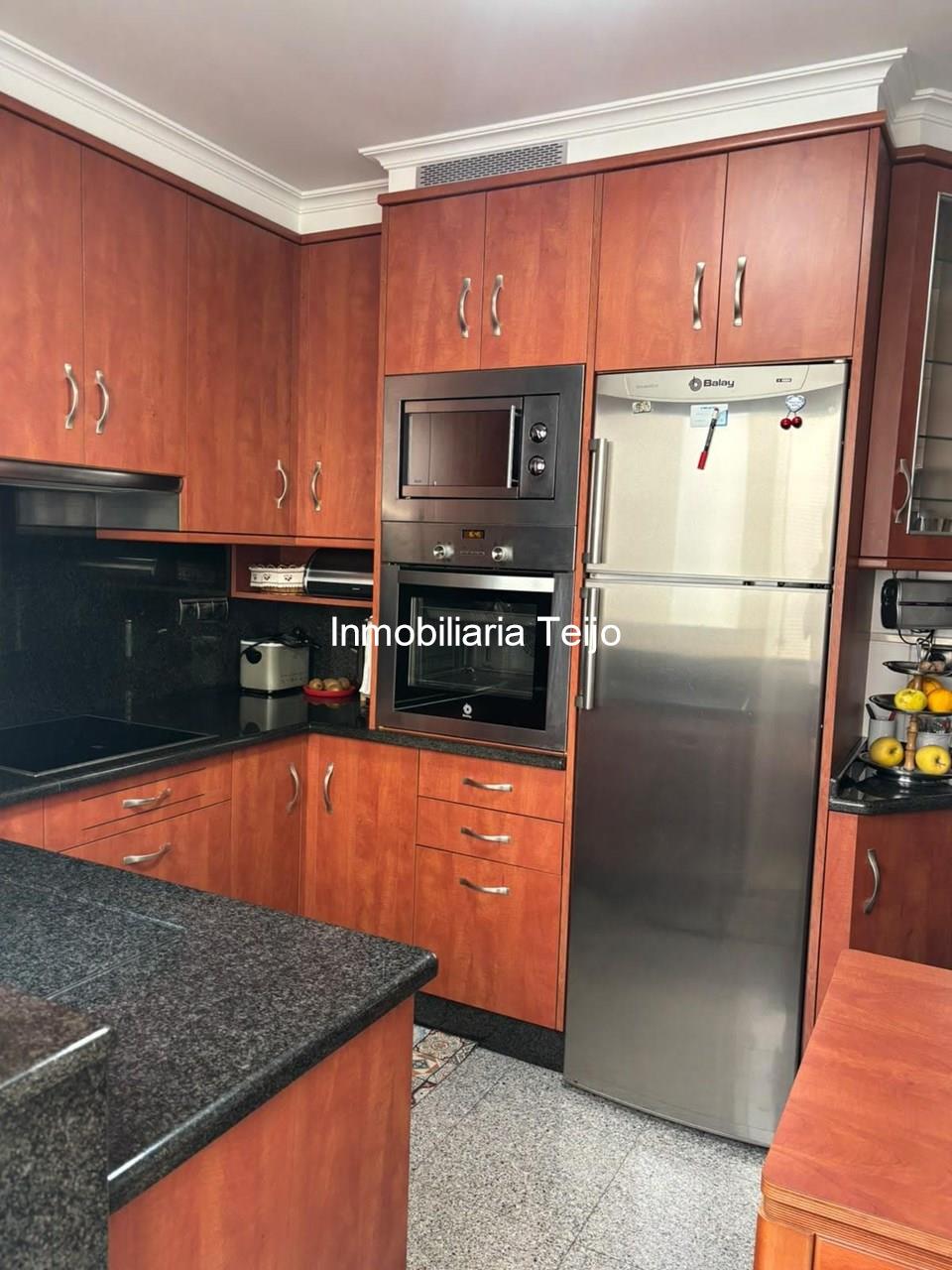 Foto 6 SE VENDE PISO AMPLIO Y REFORMADO EN SANTA CECILIA