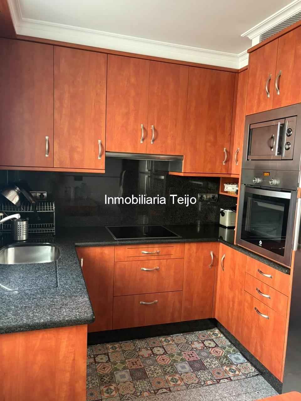 Foto 7 SE VENDE PISO AMPLIO Y REFORMADO EN SANTA CECILIA