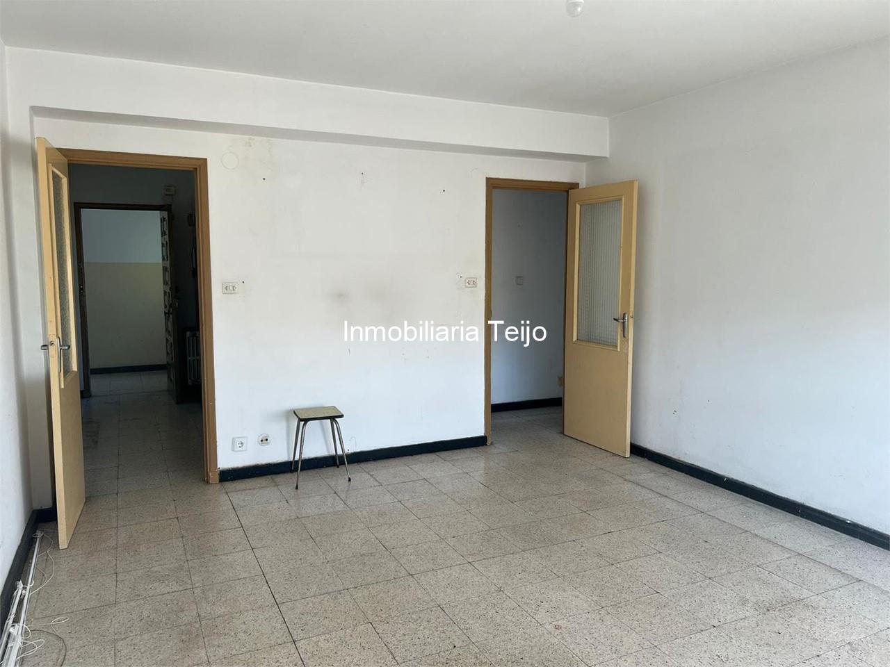 Foto 2 SE VENDE PISO CON ASCENSOR EN CANIDO