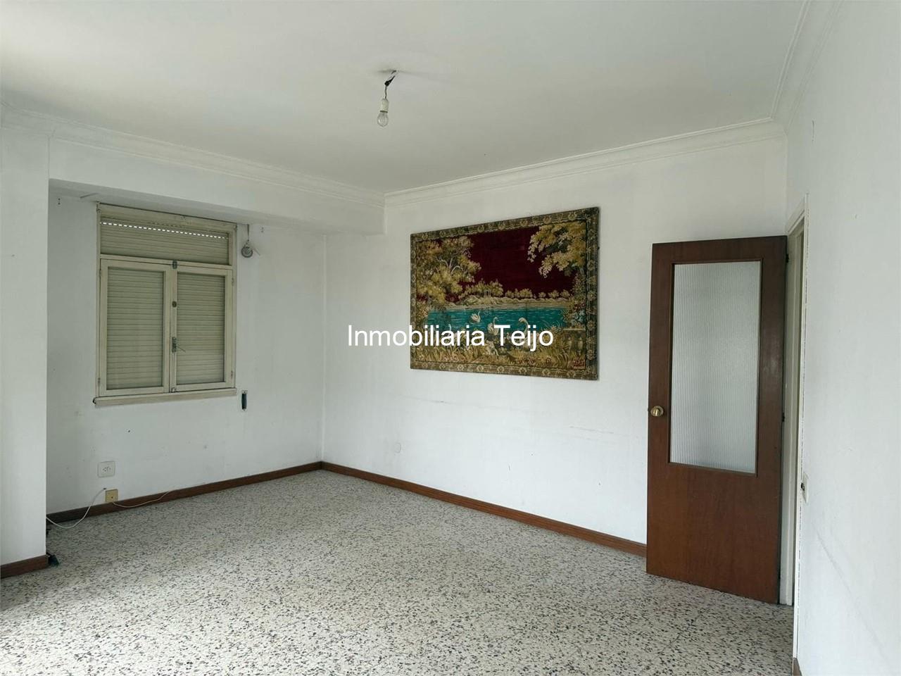 Foto 2 SE VENDE PISO CON ASCENSOR EN EL ALTO DEL CASTAÑO